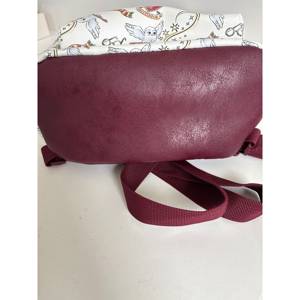 Harry Potter Mini Backpack Gryffindor Hedwig Owl White Burgundy Unused Clean - Picture 9 of 10